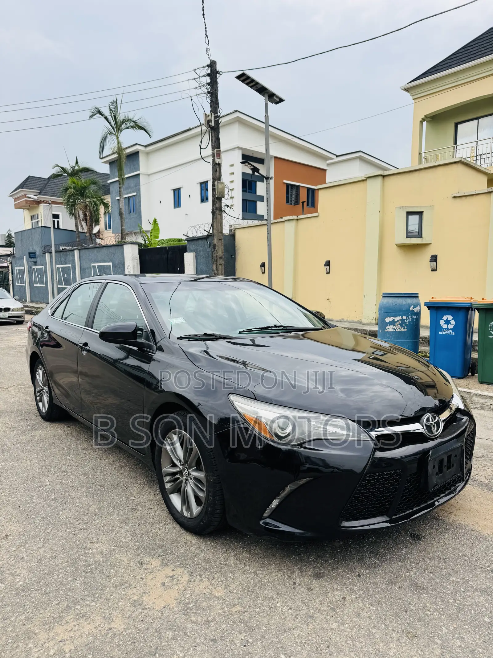 Toyota Camry SE 4dr Sedan (2.5L 4cyl 6A) 2017 Black