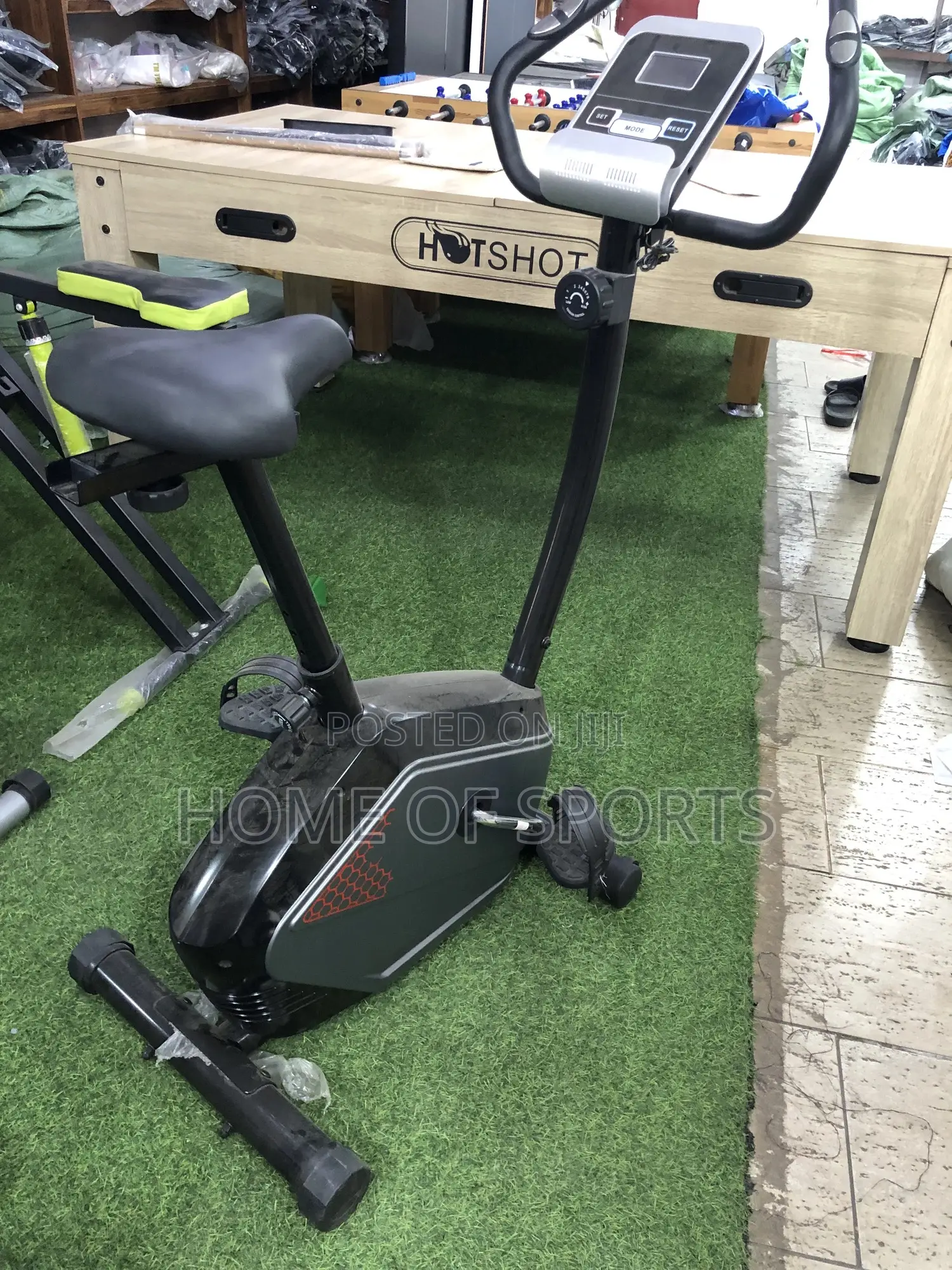 Magnetic Exercise Bike Suitable for Home Cardio Workouts.