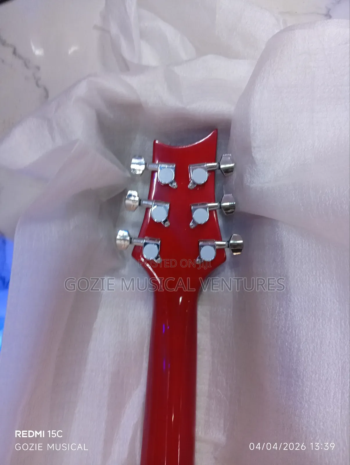 Fender PRS Electric Guitar 6 Strings Red Colour.