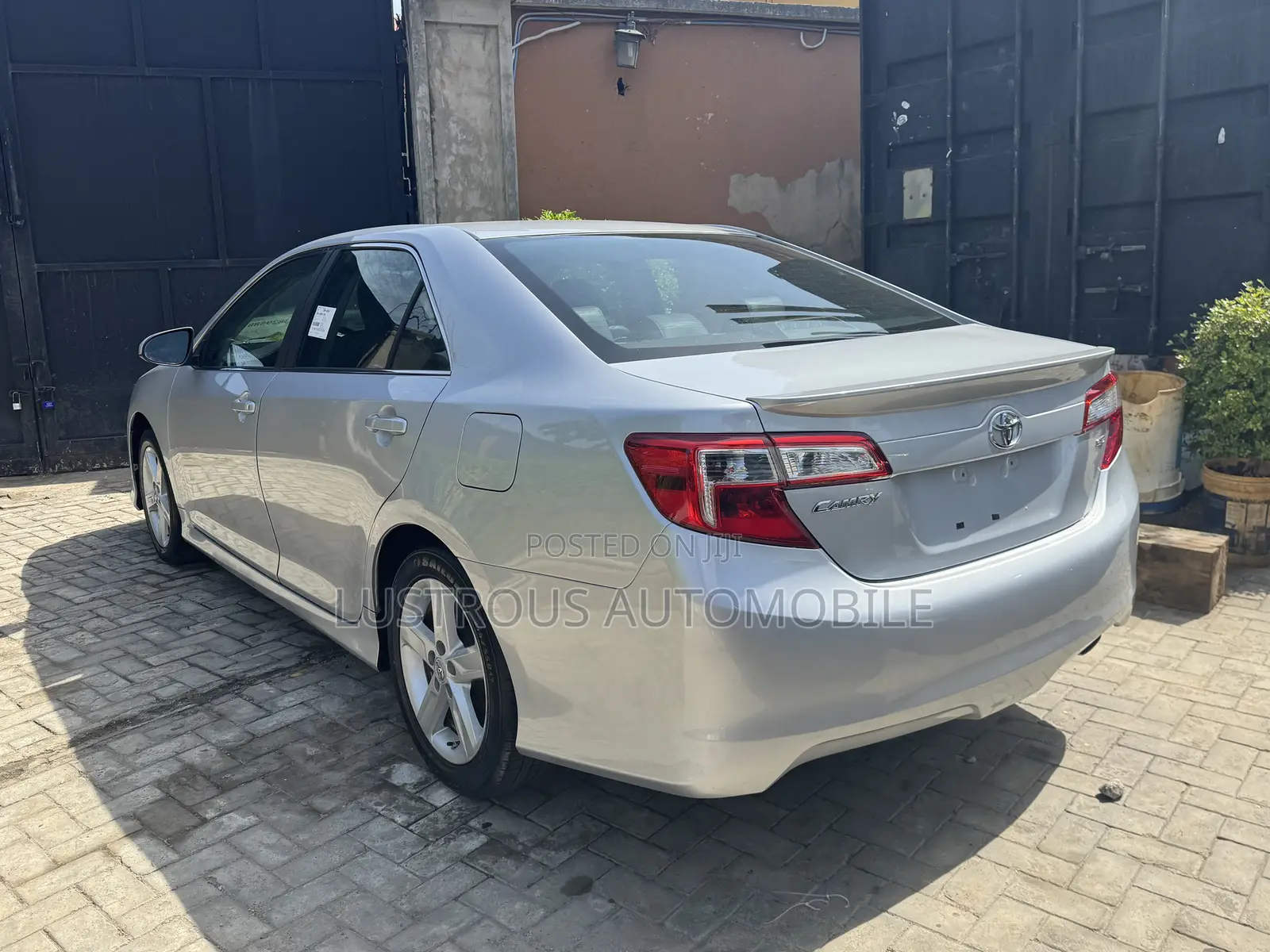 Toyota Camry 2012 Silver