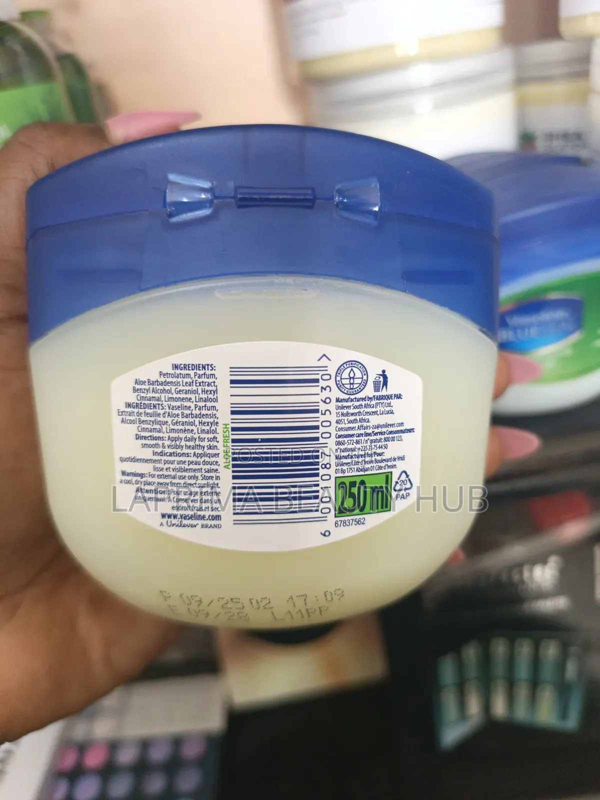 Vaseline Blue Seal With Aloe Vera 250g