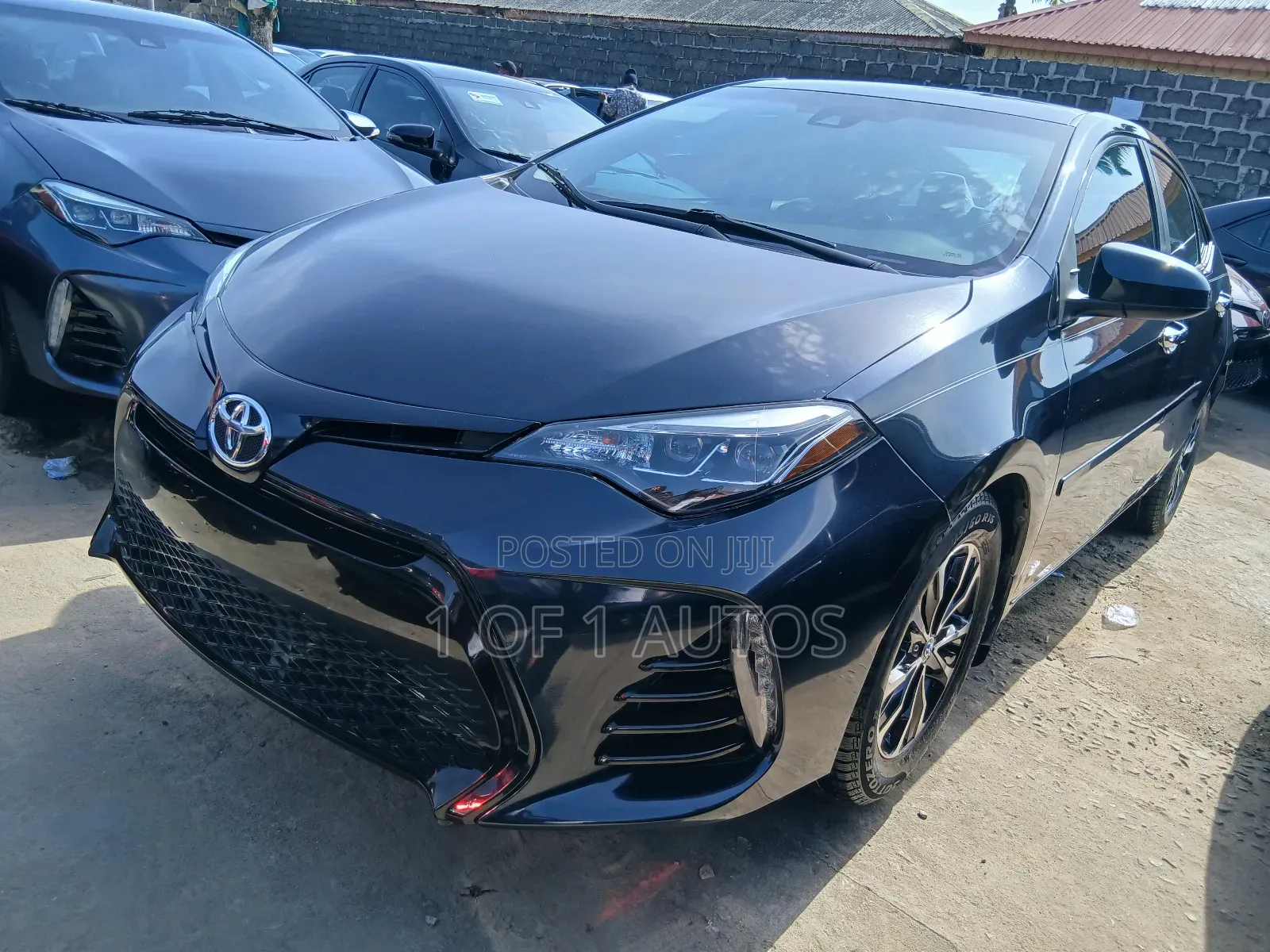 Toyota Corolla LE ECO w/Package 1 4dr Sedan (1.8L 4cyl CVT) 2017 Green