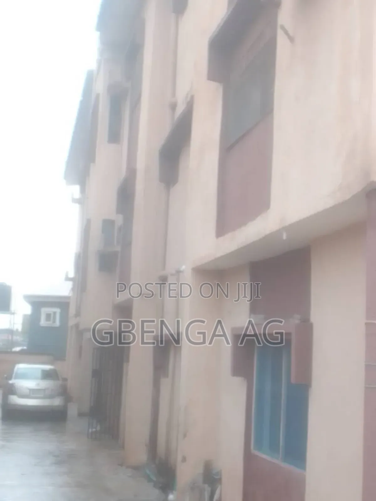 3bdrm Block of Flats in Irepo Estate, Akesan for sale