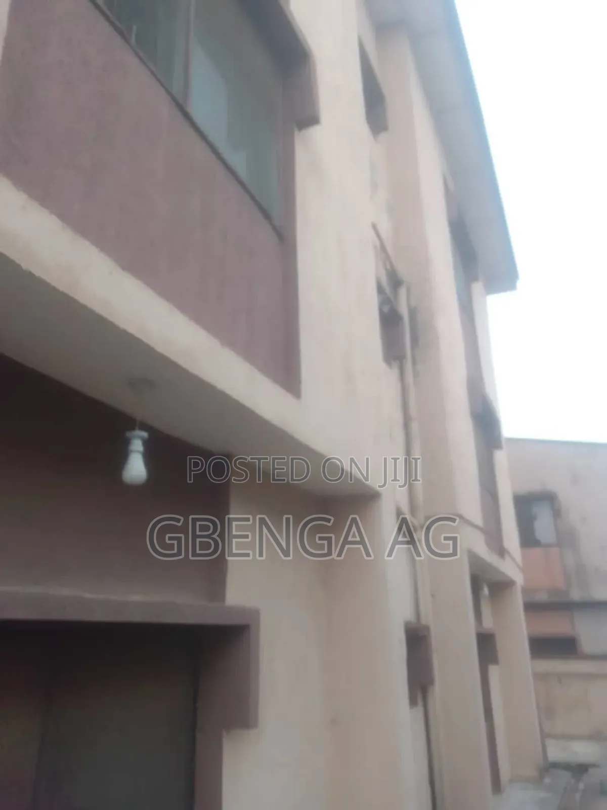 3bdrm Block of Flats in Irepo Estate, Akesan for sale