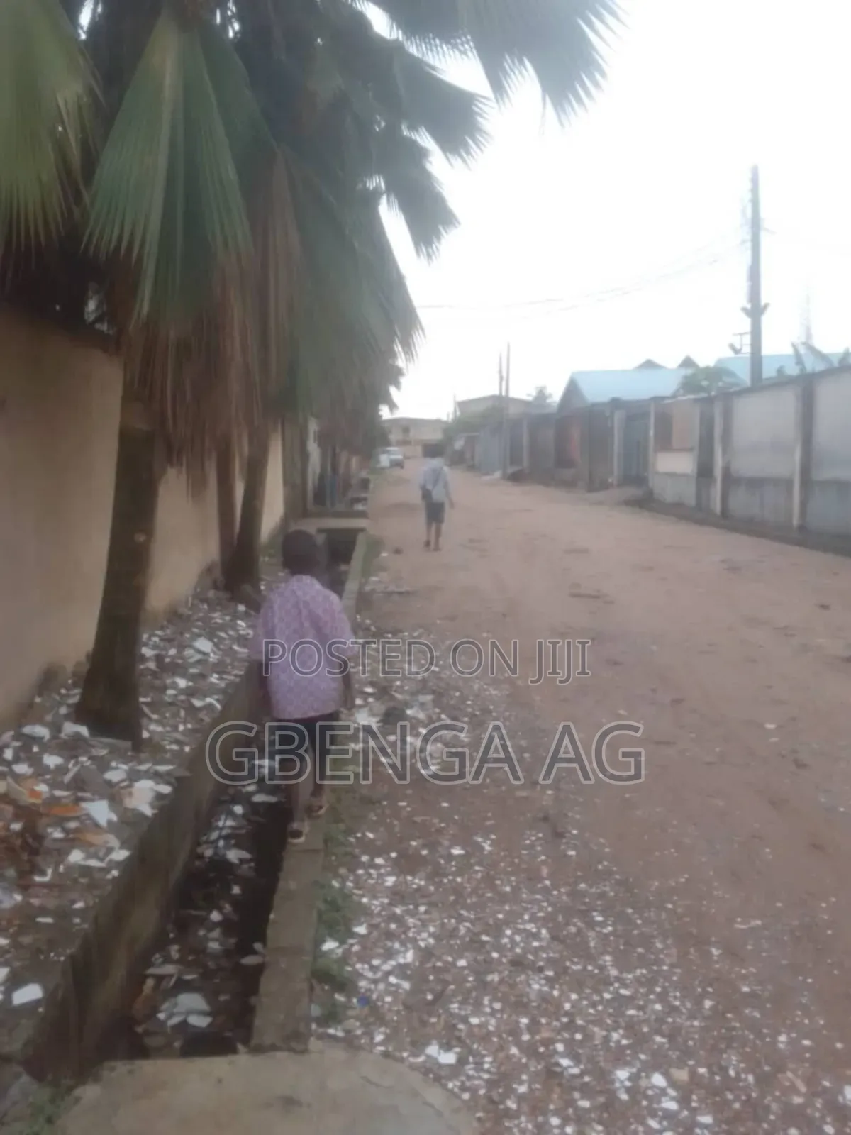 3bdrm Block of Flats in Irepo Estate, Akesan for sale