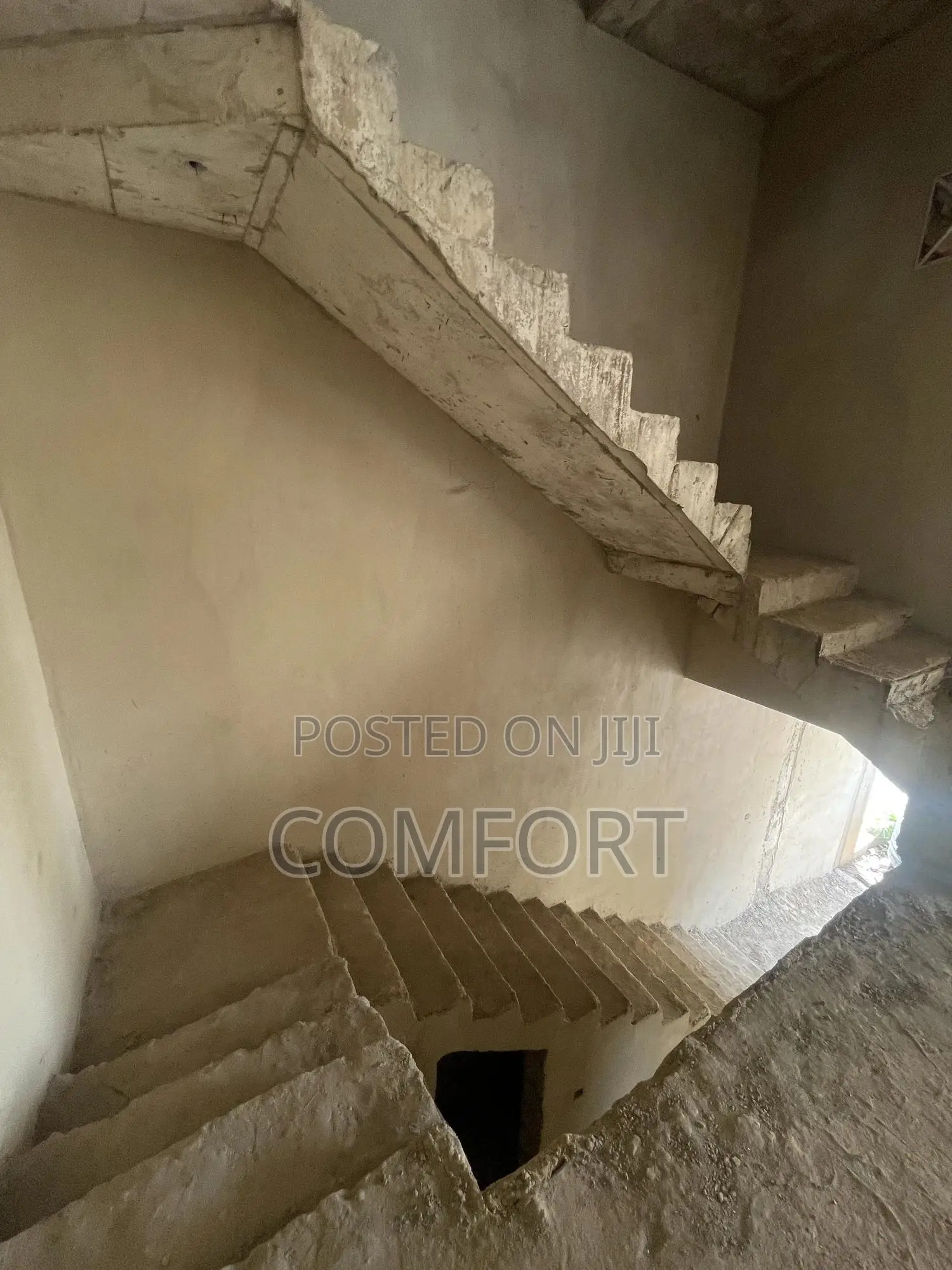 Well Built 5bedroom Townhouse (Terrace)