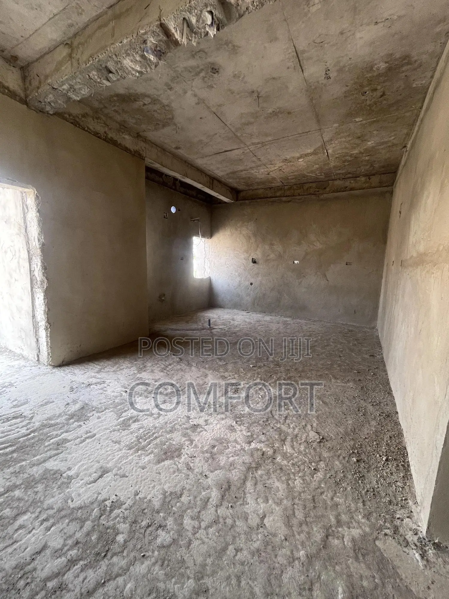 Well Built 5bedroom Townhouse (Terrace)