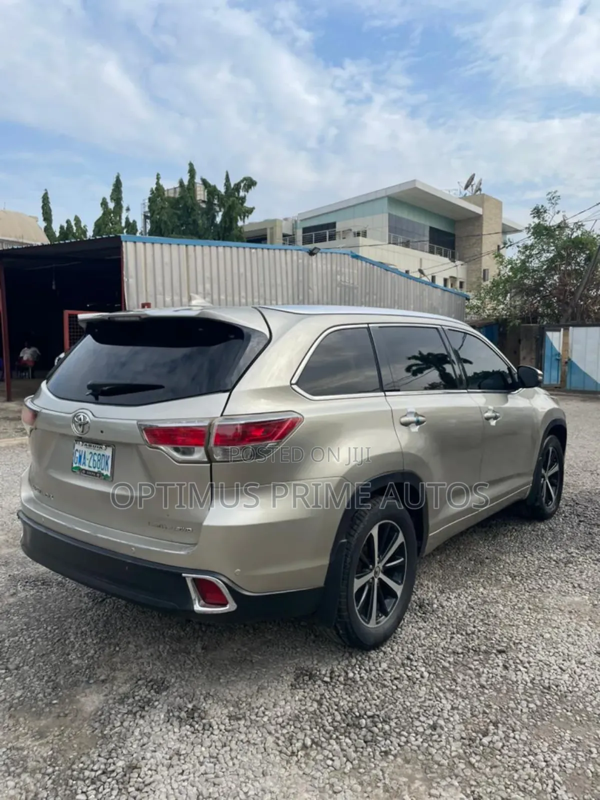 Toyota Highlander Limited 4dr SUV AWD (3.5L 6cyl 6A) 2015 Gold