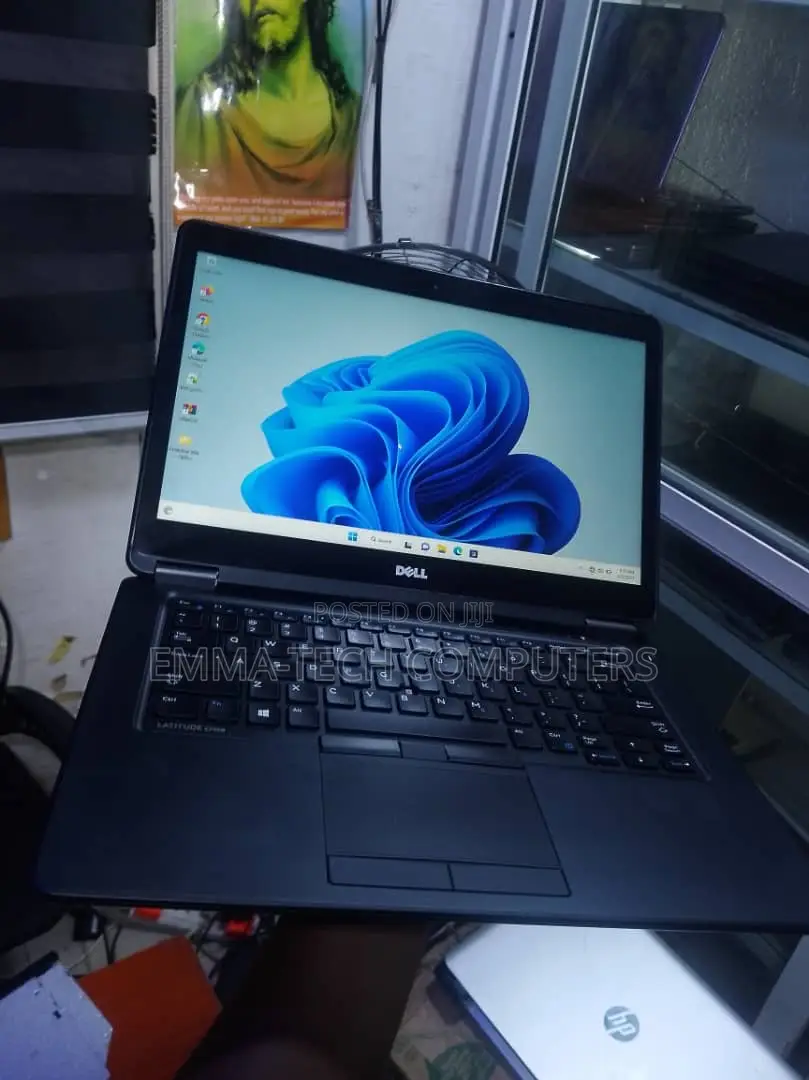 Laptop Dell Latitude 7450 8GB Intel Core i5 SSD 256GB