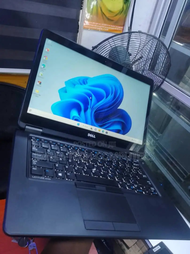Laptop Dell Latitude 7450 8GB Intel Core i5 SSD 256GB