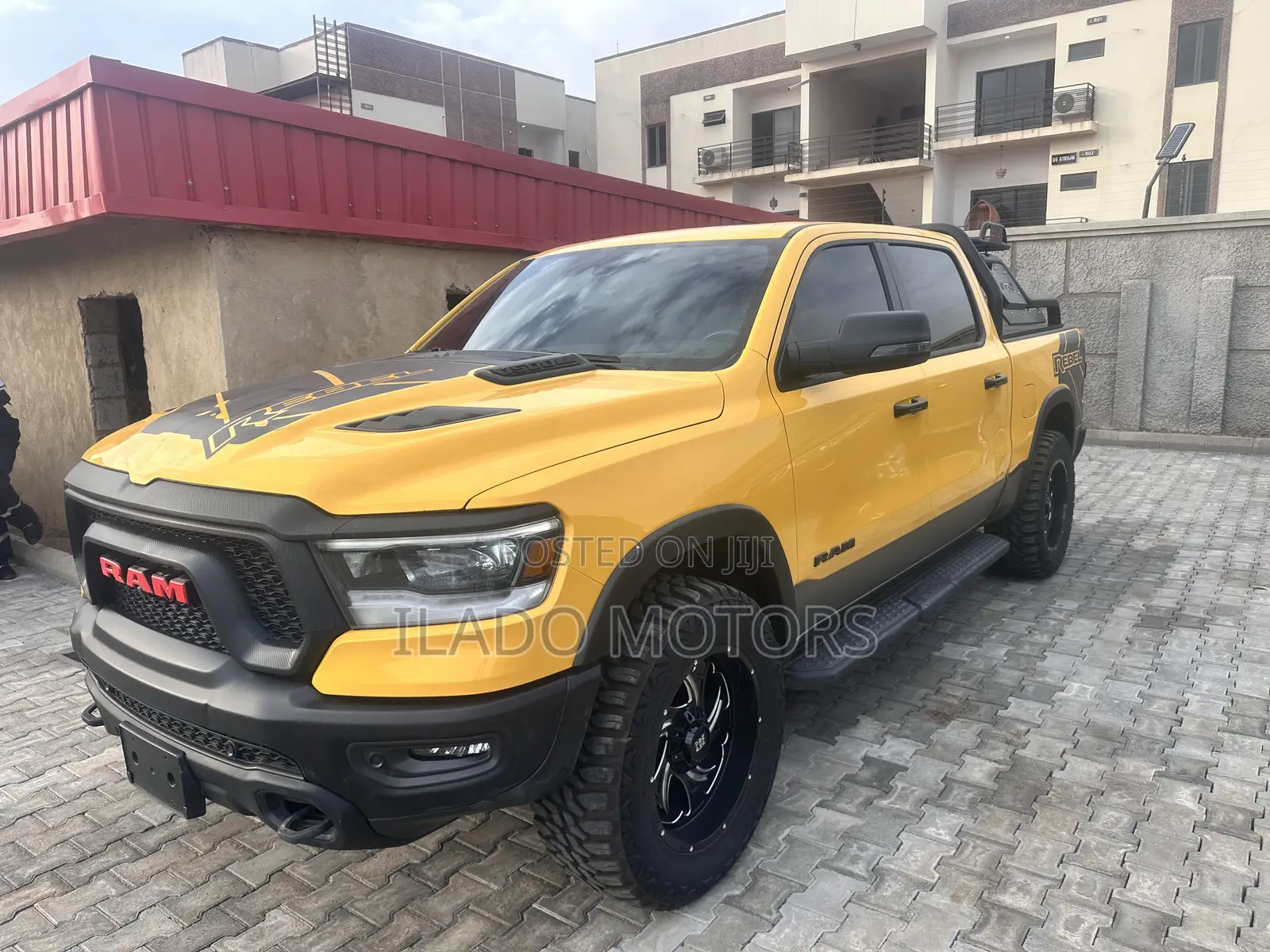 Dodge RAM 2023 Yellow
