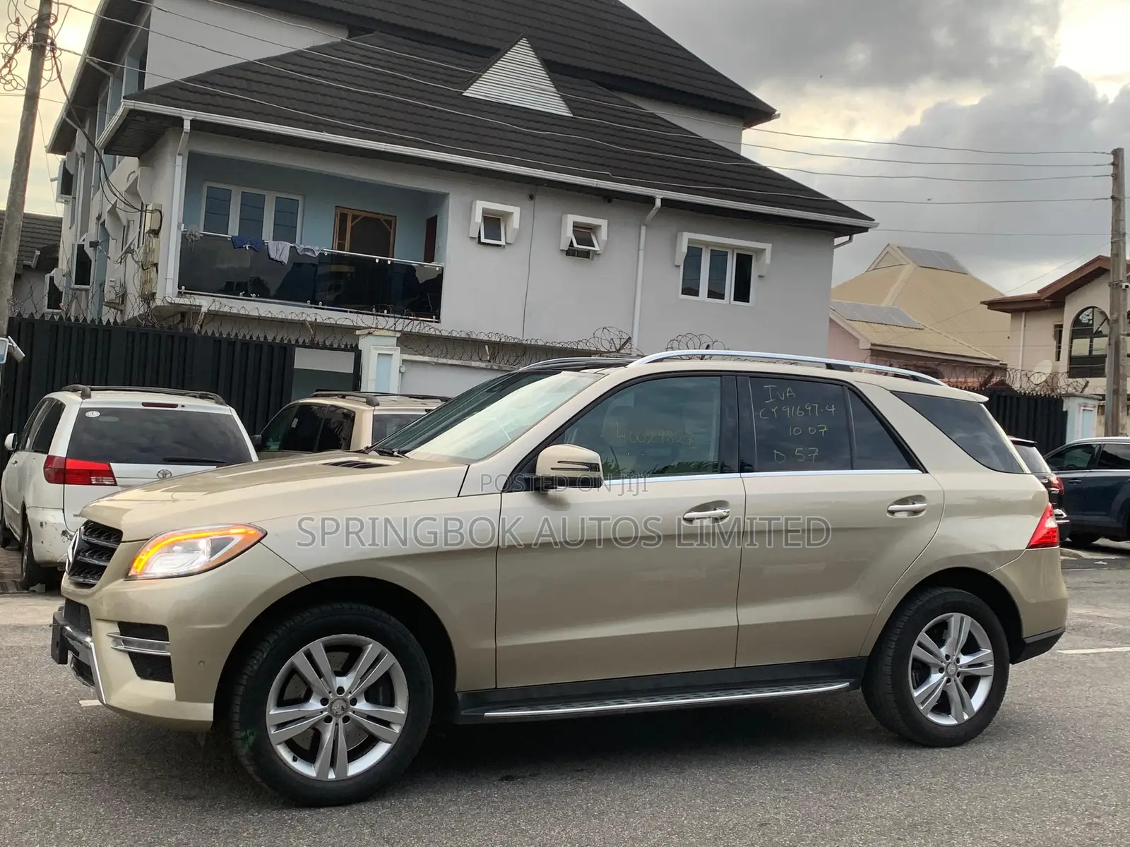 Mercedes-Benz M Class ML 350 4Matic 2013 Gold