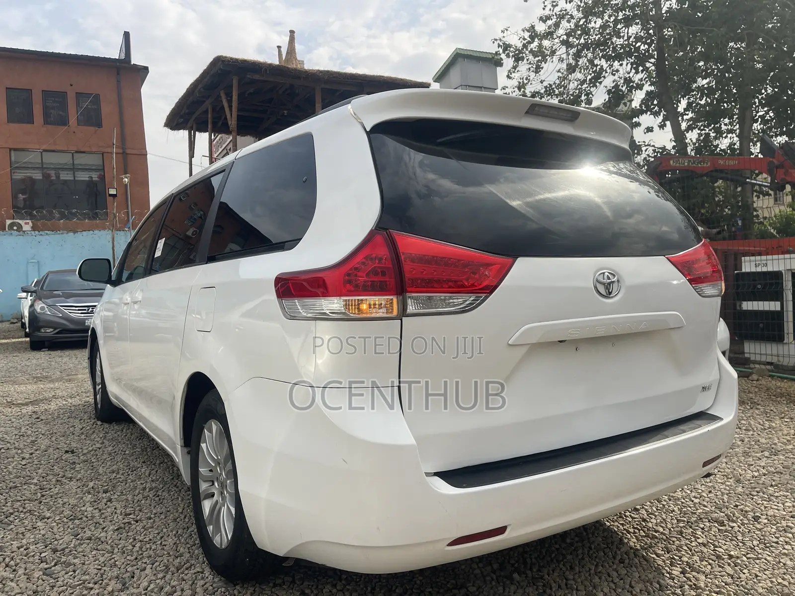 Toyota Sienna XLE 7 Passenger Mobility 2012 White