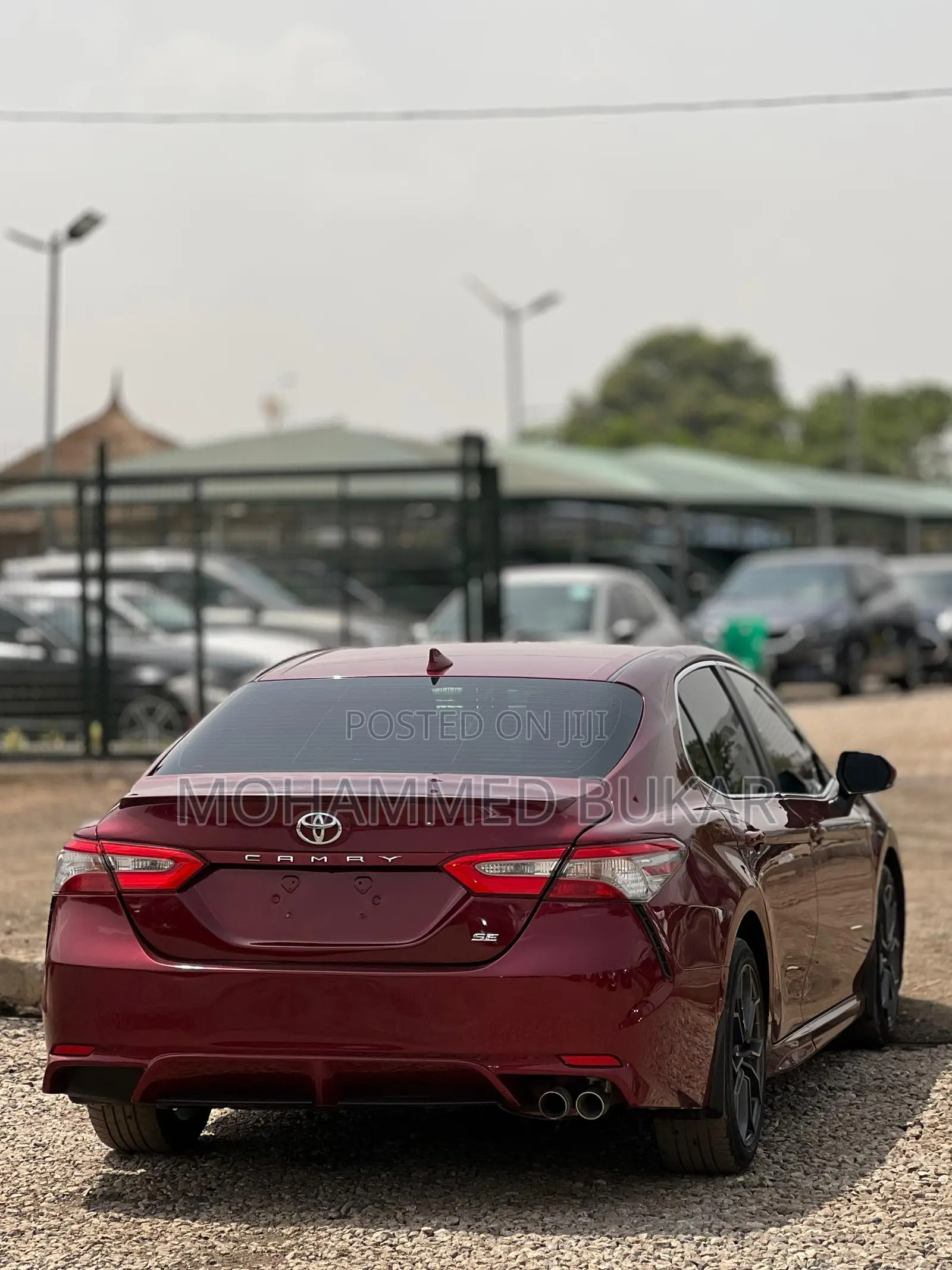 Toyota Camry SE (2.5L 4cyl 8A) 2019 Burgundy