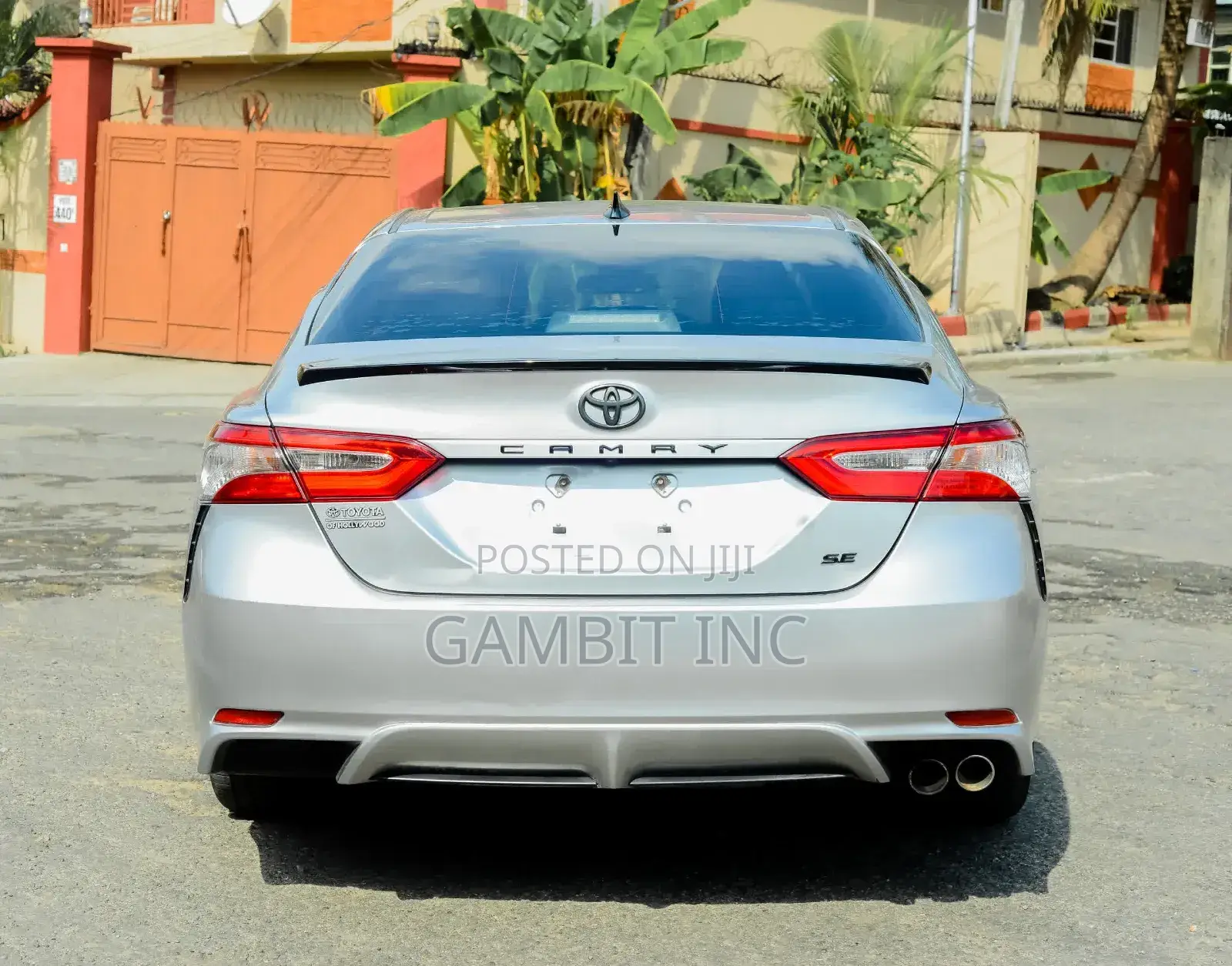 Toyota Camry SE (2.5L 4cyl 8A) 2019 Silver