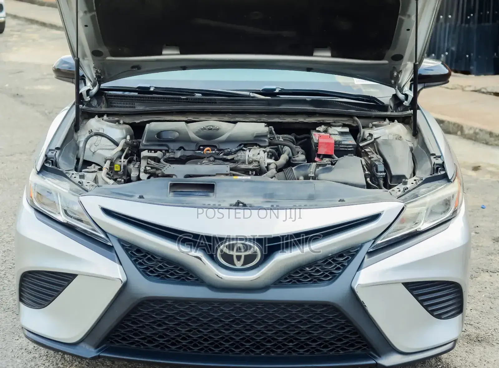 Toyota Camry SE (2.5L 4cyl 8A) 2019 Silver