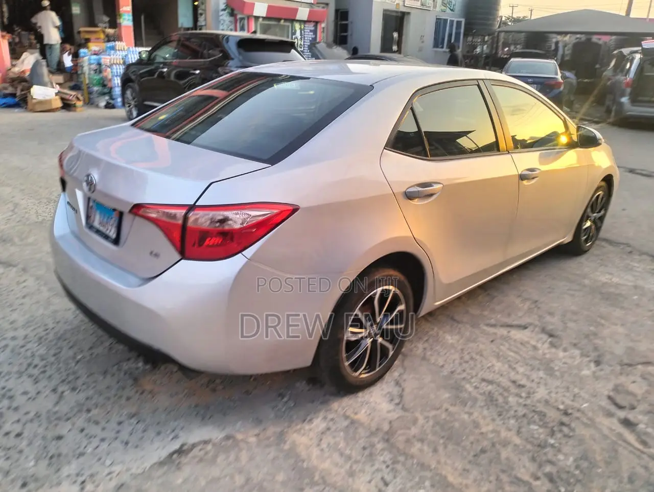 Toyota Corolla LE 4dr Sedan (1.8L 4cyl CVT) 2017 Gray