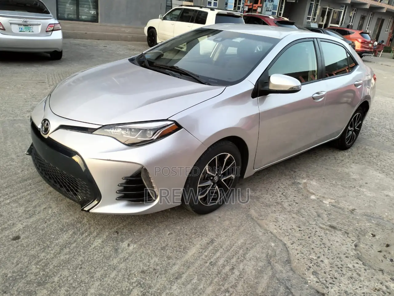 Toyota Corolla LE 4dr Sedan (1.8L 4cyl CVT) 2017 Gray