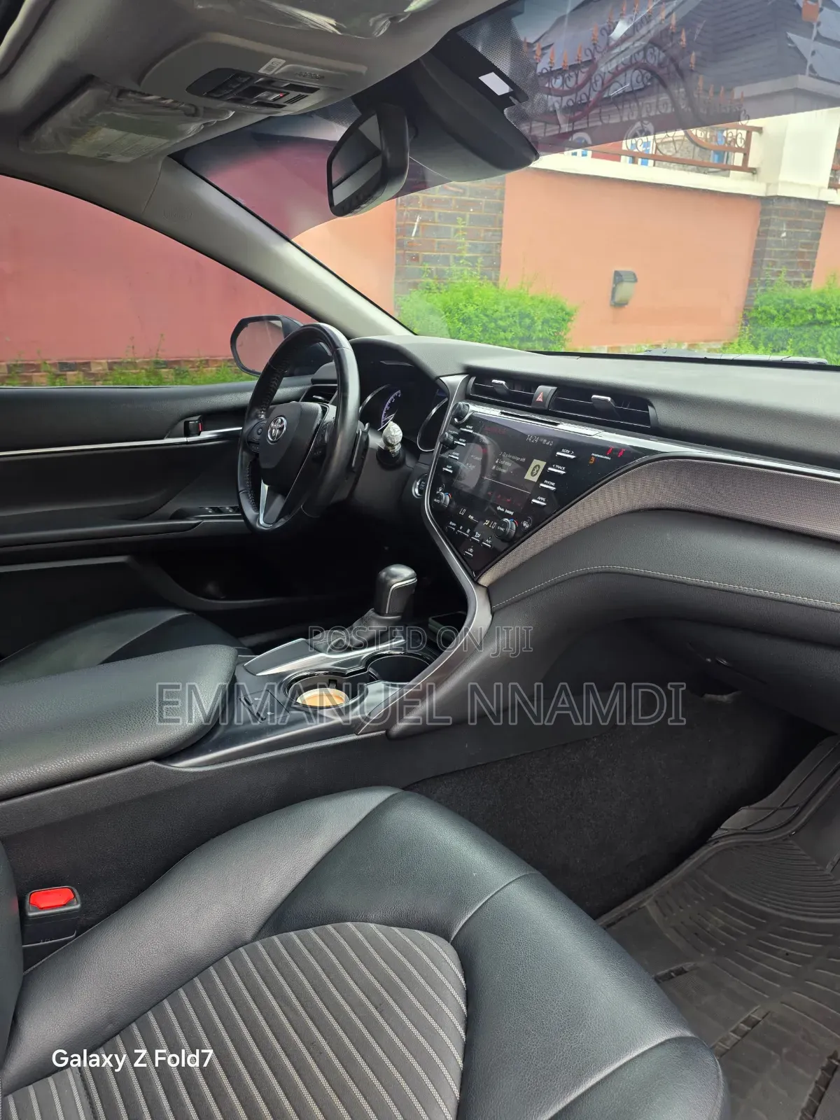 Toyota Camry SE FWD 2020 Black