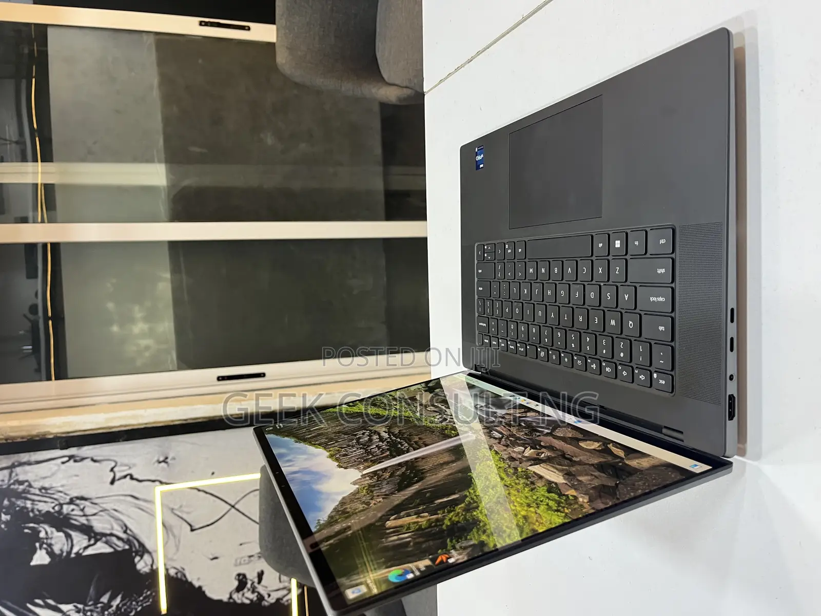 Laptop Dell Precision 5680 32GB Intel Core i7 SSD 1T