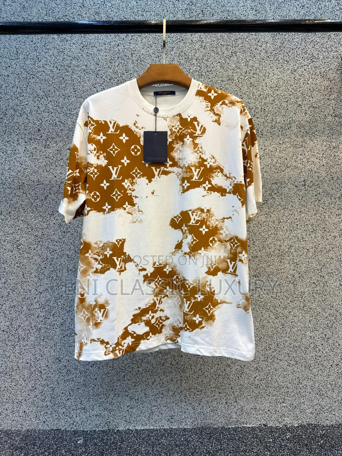 Pure Quality Luxury Men's Round Neck Louis Vuitton Well Banded Package