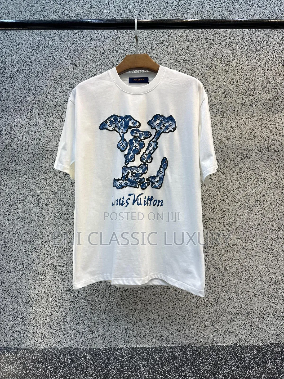 Pure Quality Luxury Men's Round Neck Louis Vuitton Well Banded Package