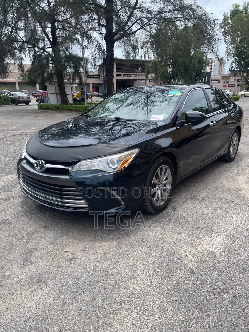 Toyota Camry XLE 4dr Sedan (2.5L 4cyl 6A) 2016 Black