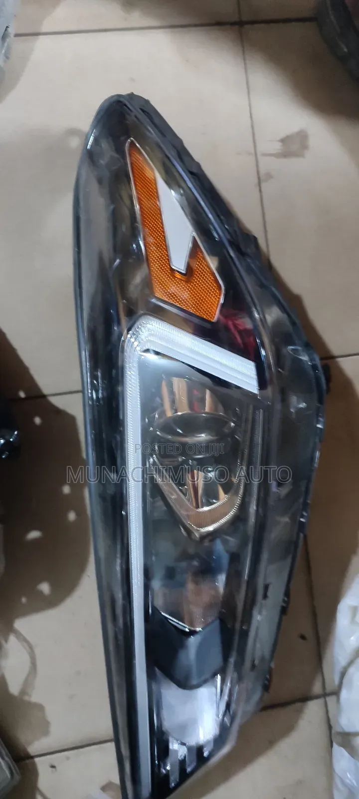 Set Head Lamp Hyundai Tucson 2019 Model