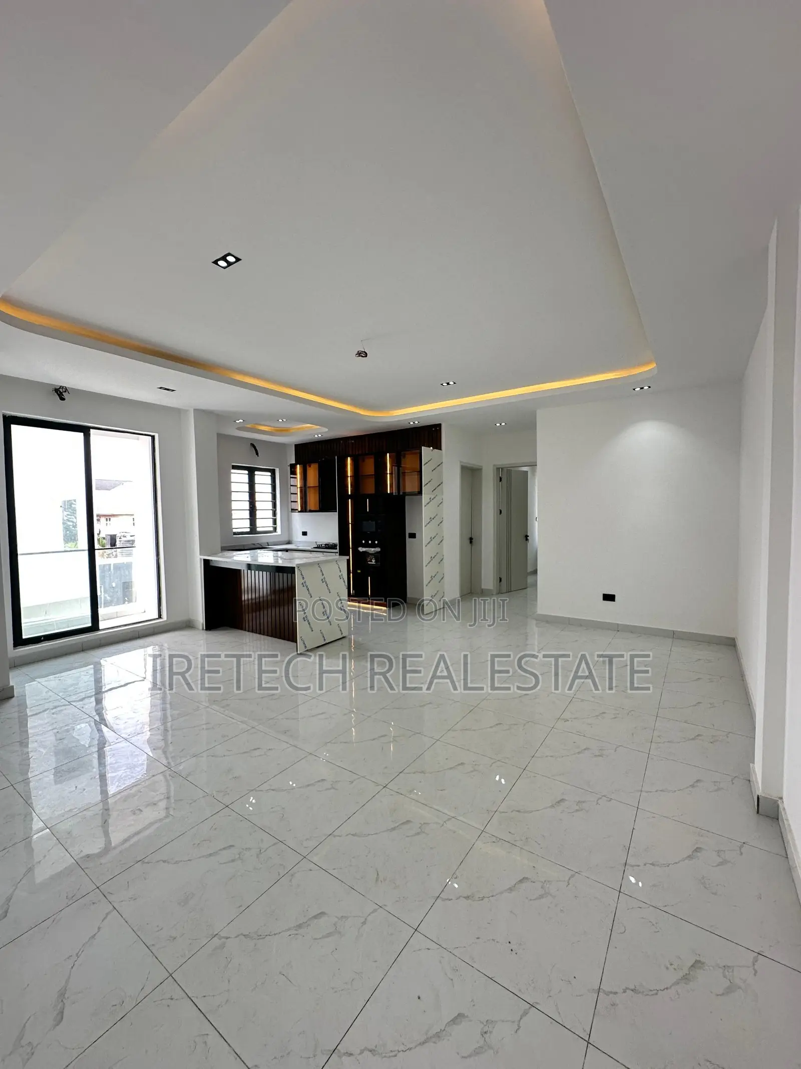 2bdrm Apartment in Ikate Ilasan for sale