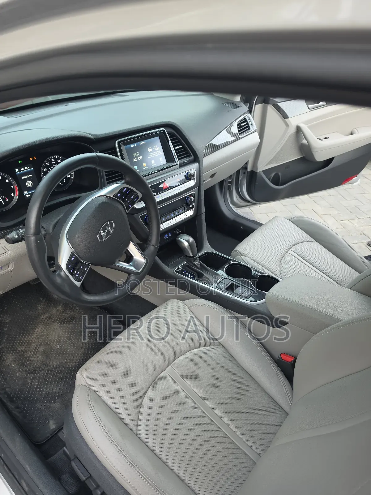 Hyundai Sonata Limited Sedan FWD (2.4L 4cyl 6A) 2017 Silver