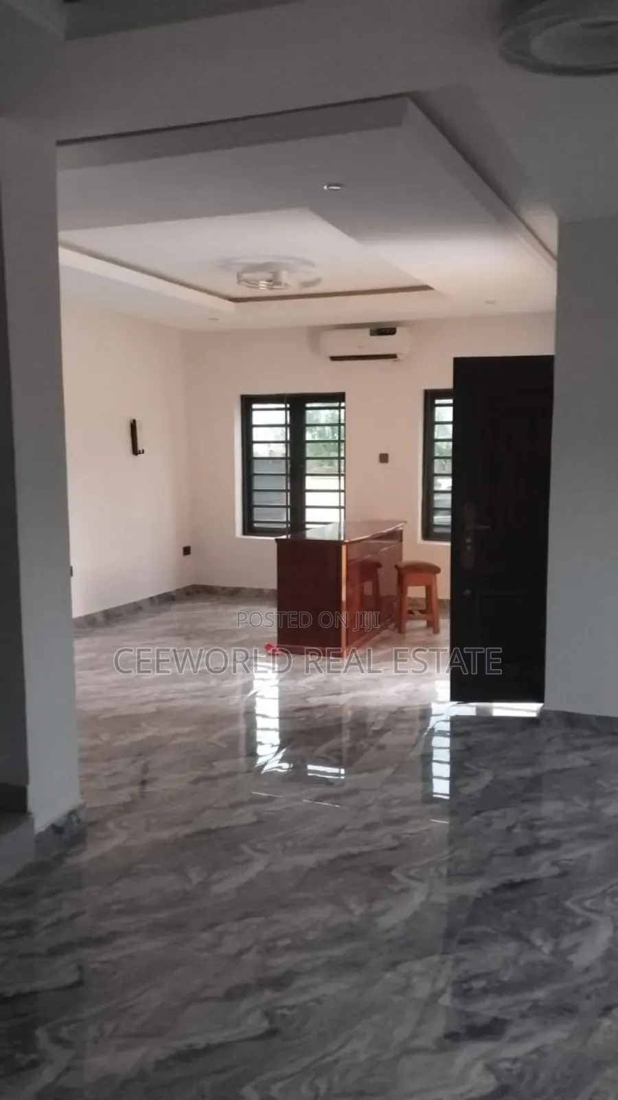 4bdrm Duplex in Agodi Gra for rent