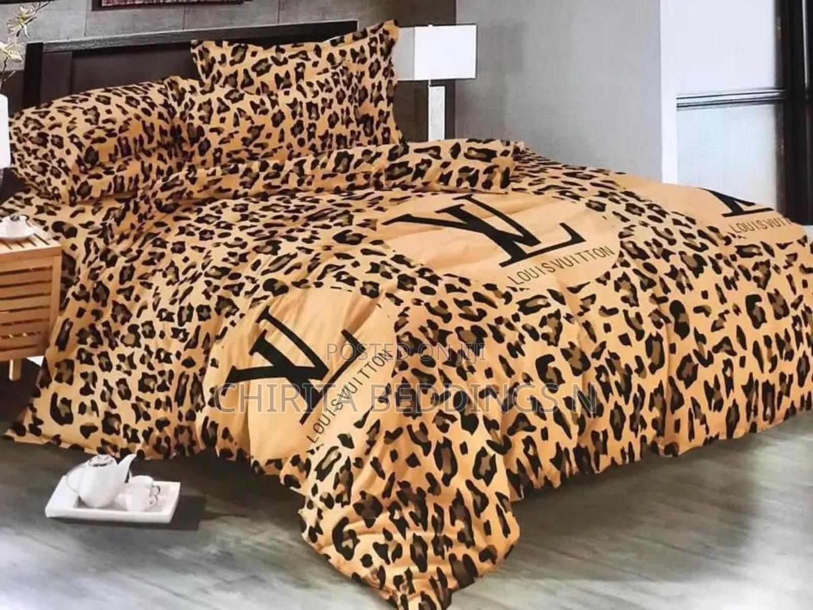 Luxury Bedsheet and Fluffy Duvet