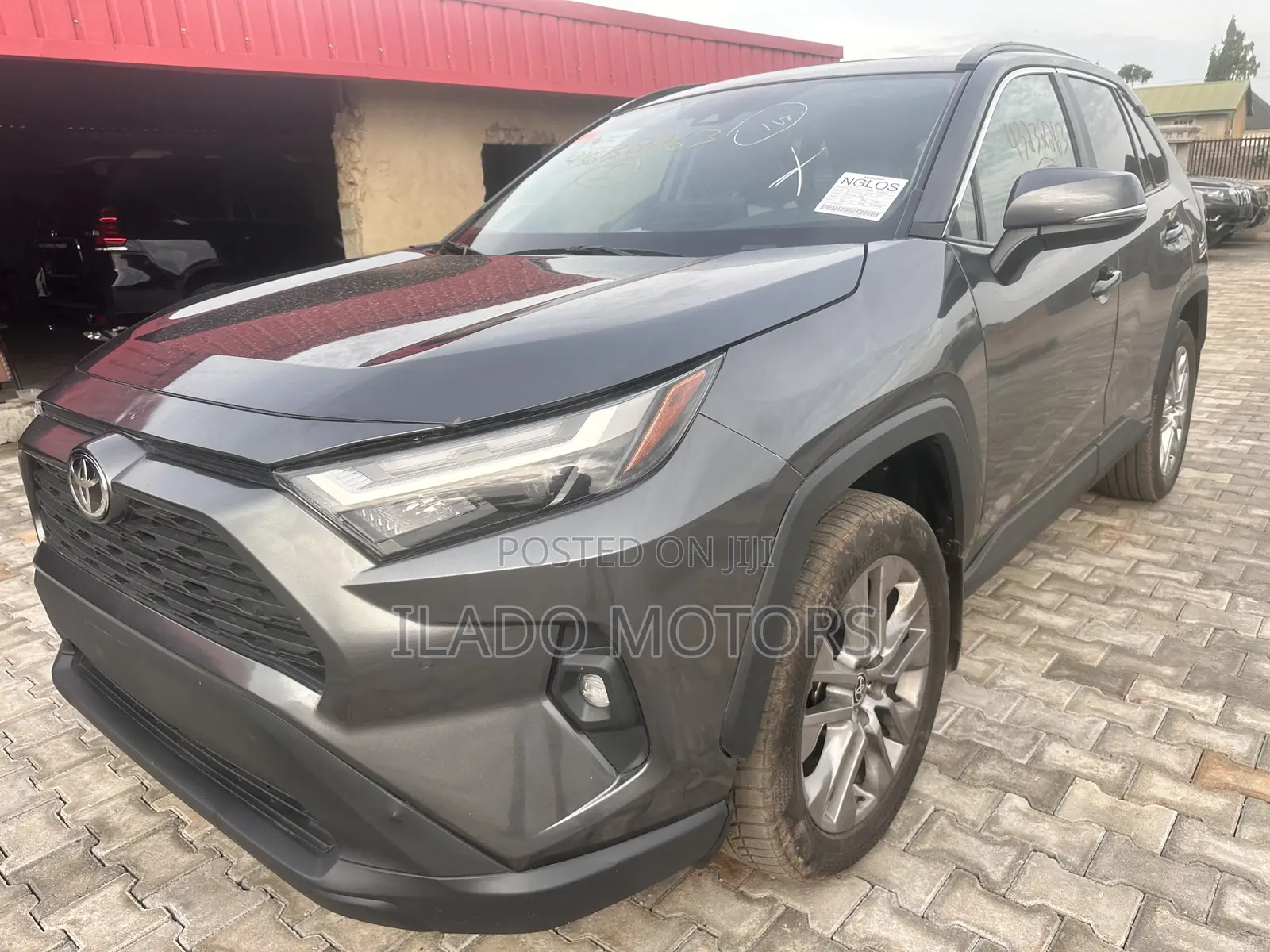 Toyota RAV4 XLE AWD 2024 Gray