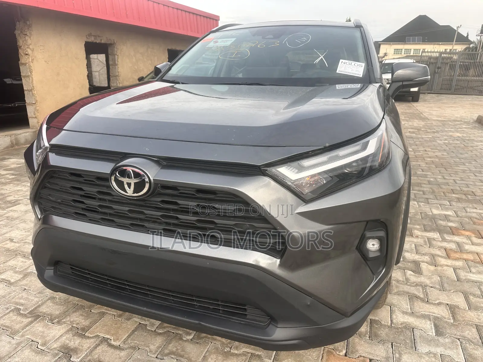 Toyota RAV4 XLE AWD 2024 Gray