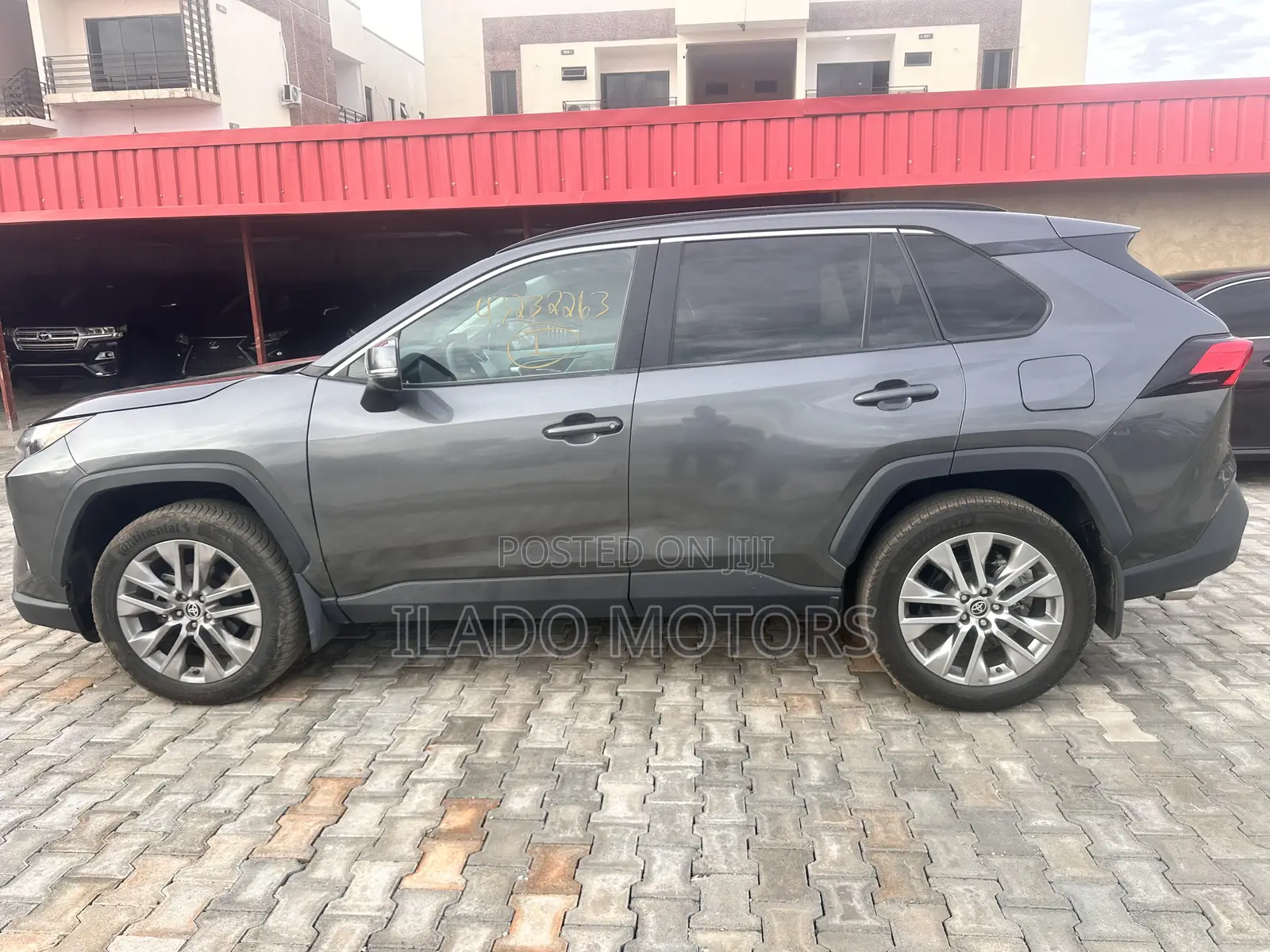 Toyota RAV4 XLE AWD 2024 Gray