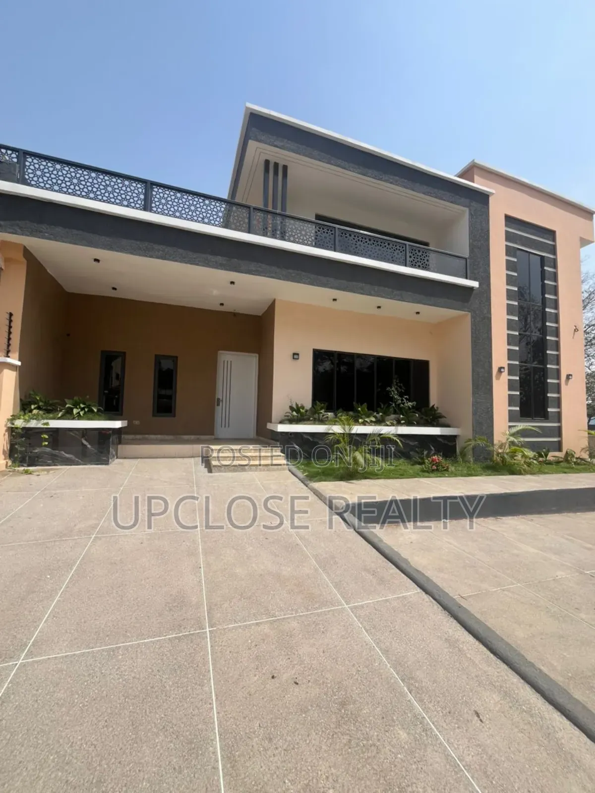 5bdrm Duplex in Gudu for sale