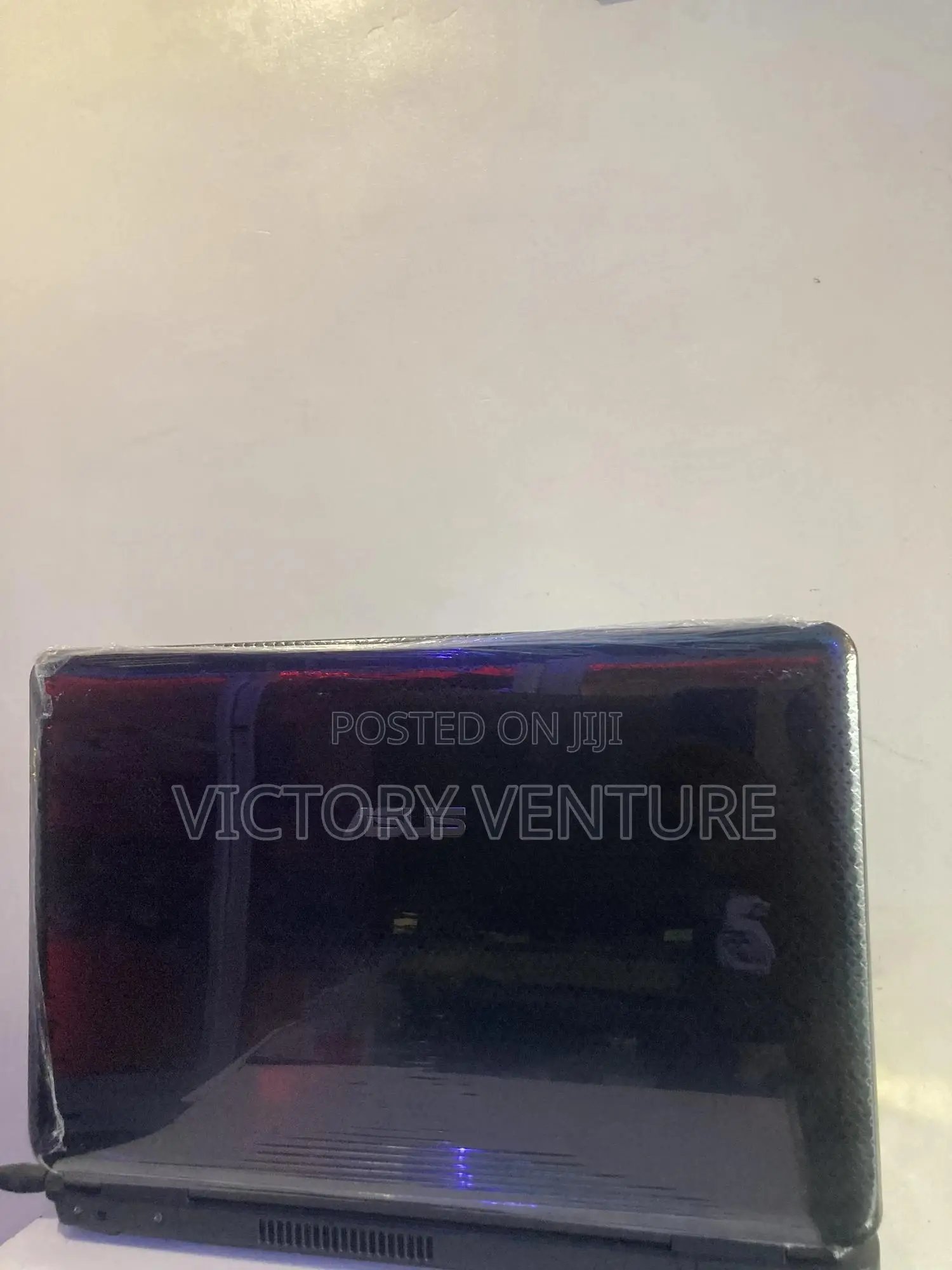 Laptop Asus K50C 3GB Intel Celeron HDD 72GB
