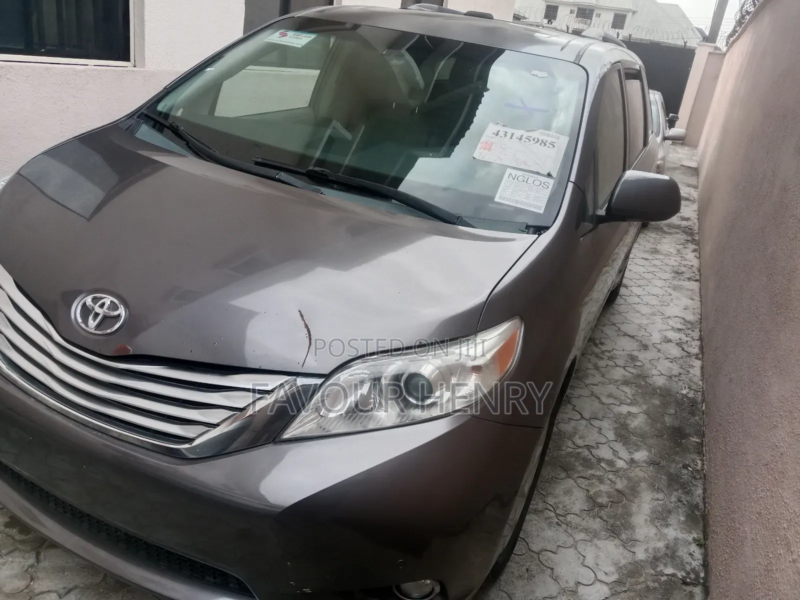 Toyota Sienna Limited 7 Passenger 2012 Gray