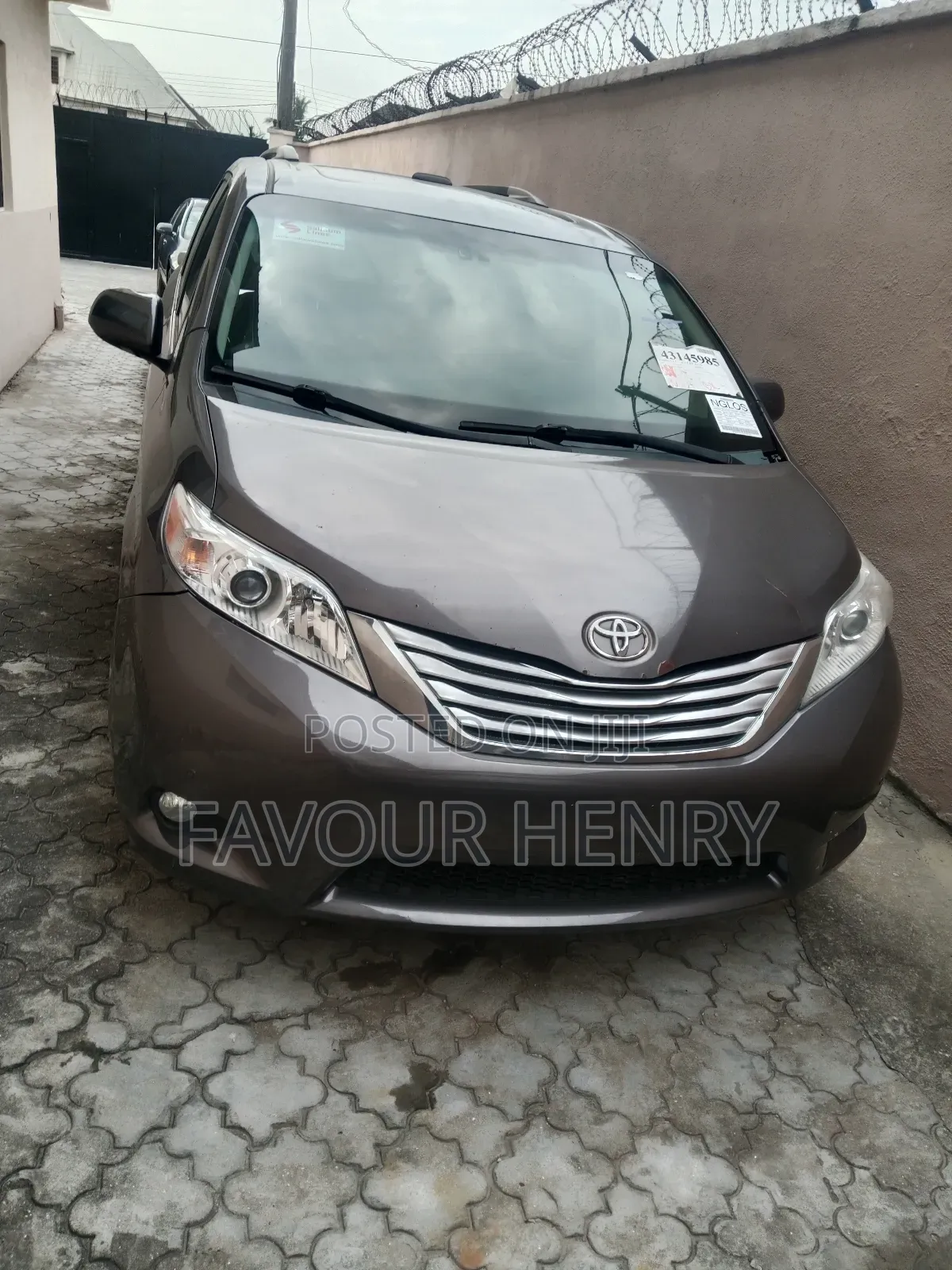 Toyota Sienna Limited 7 Passenger 2012 Gray