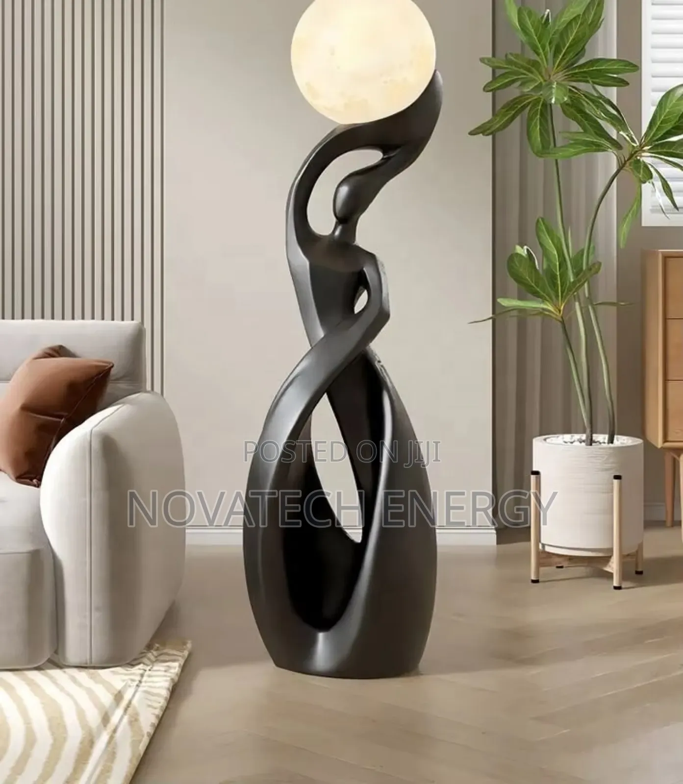 Luxury Artistic Lady Globe Sculpture Standing Lamp
