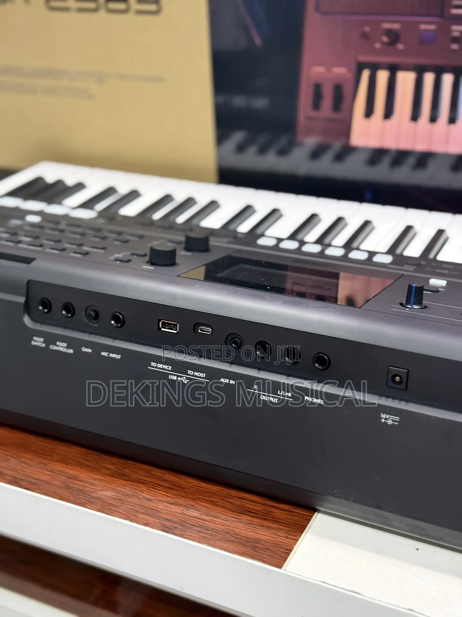 Yamaha PSR E583 Keyboard