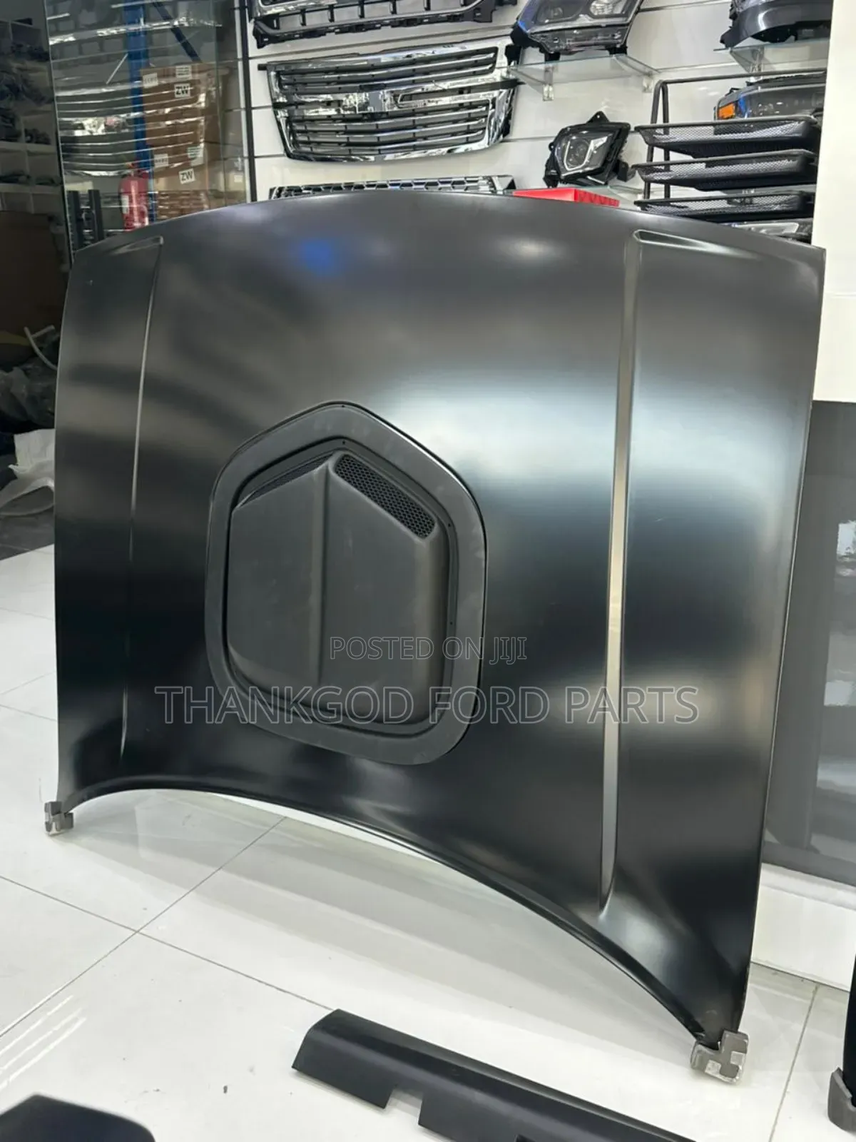 Bonnet Dodge Challenger