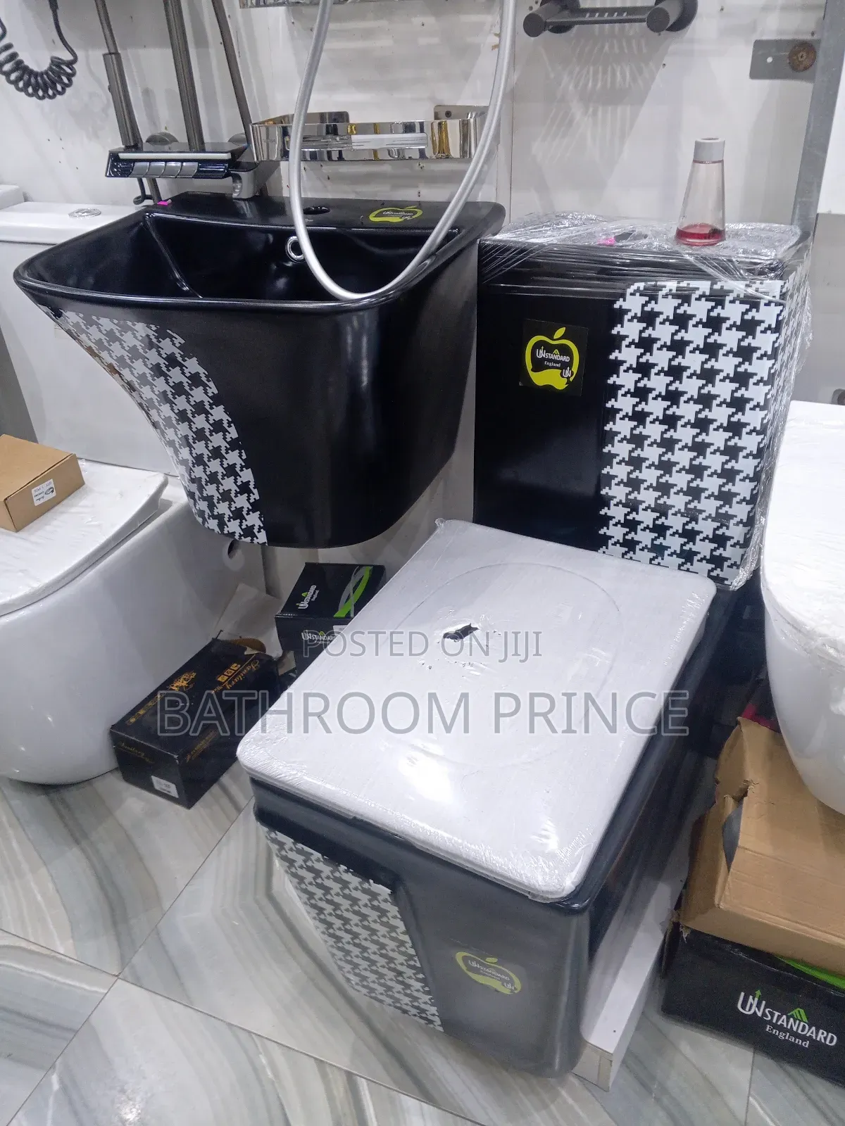 Luxury Black With Design Water Closet