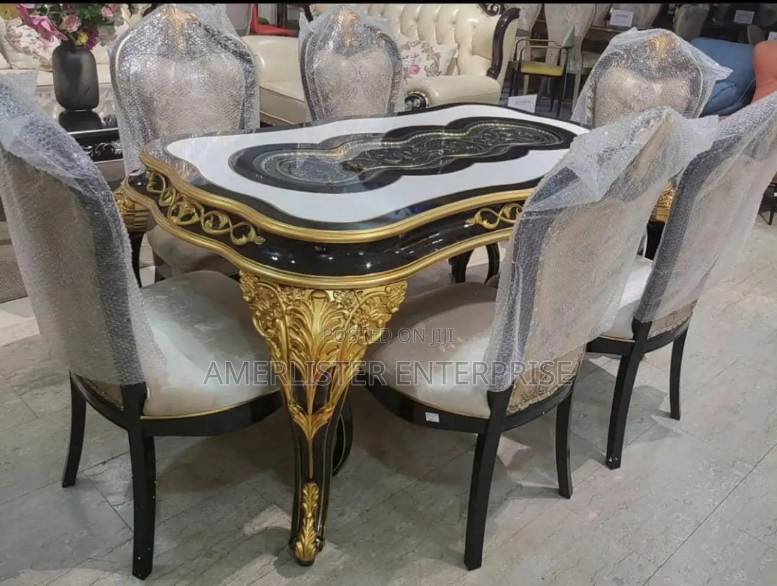 Royal 6-Seater Dining Set