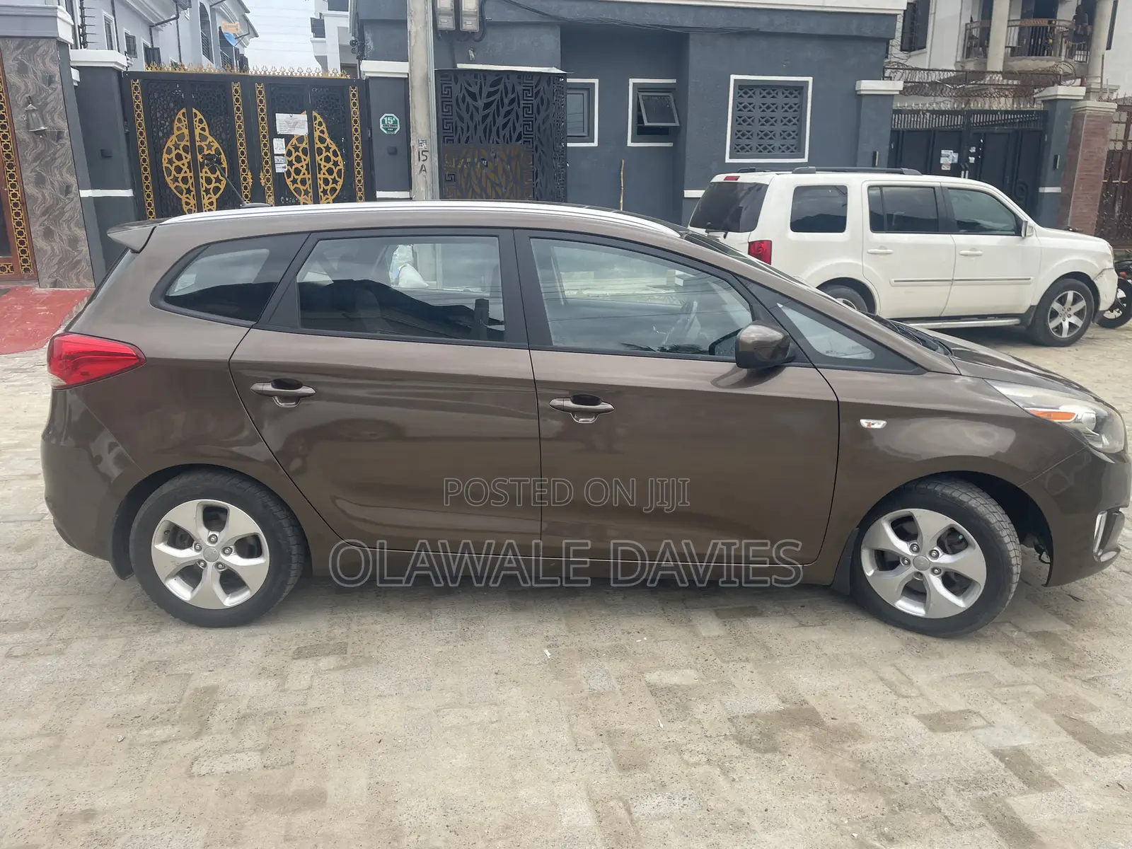 Kia Rondo 2014 Brown