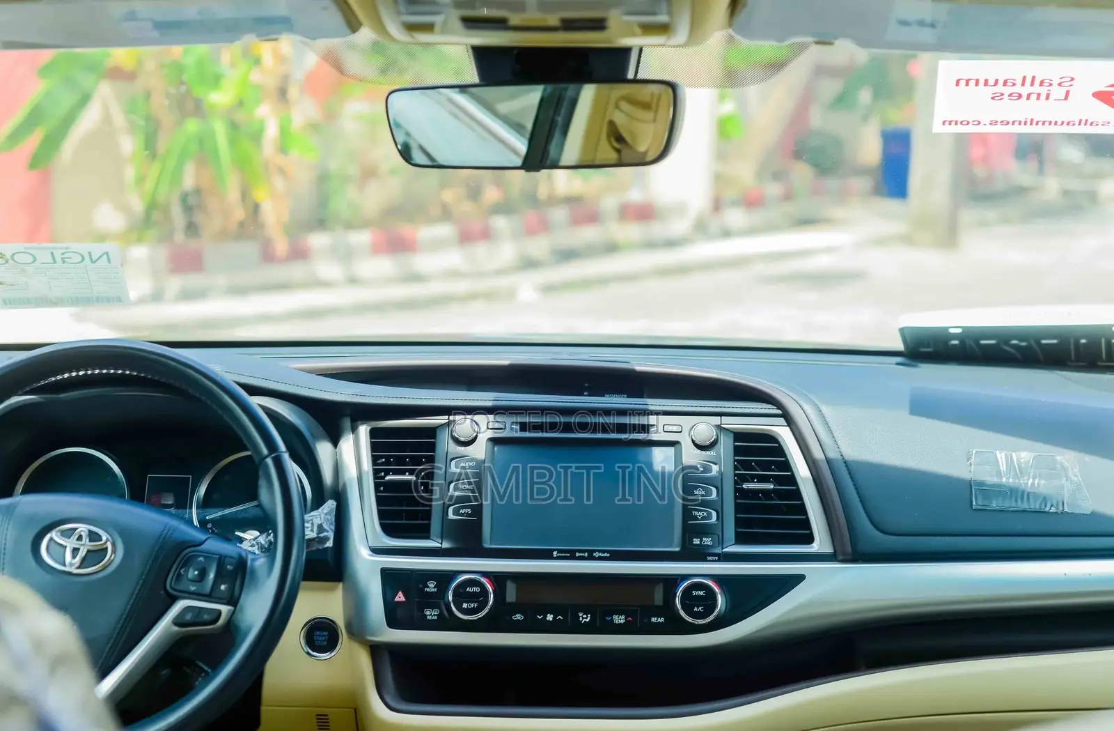 Toyota Highlander SE 4x4 V6 (3.5L 6cyl 8A) 2018 Black