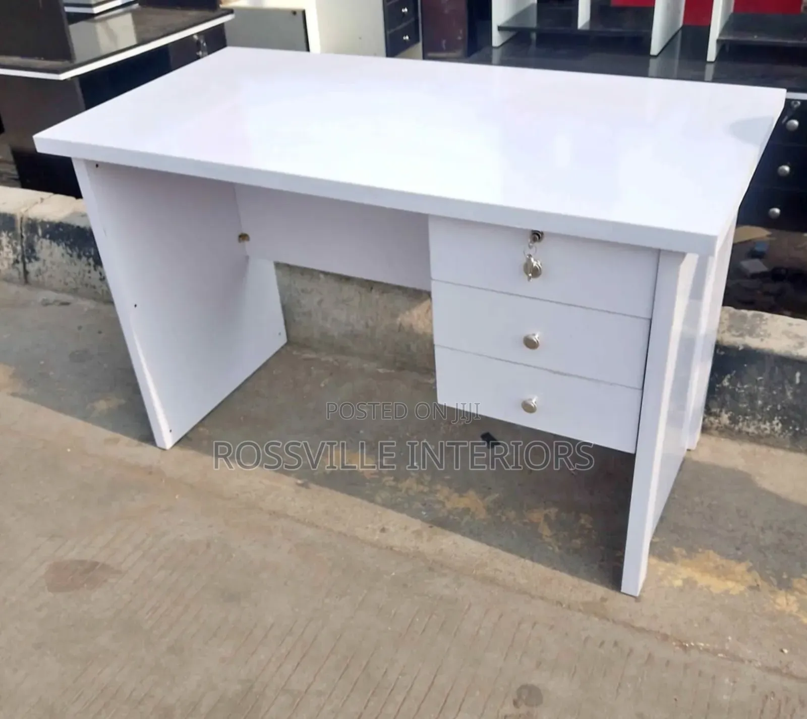 Ceo Office Desk – Premium Quality Wooden Table 1.2m