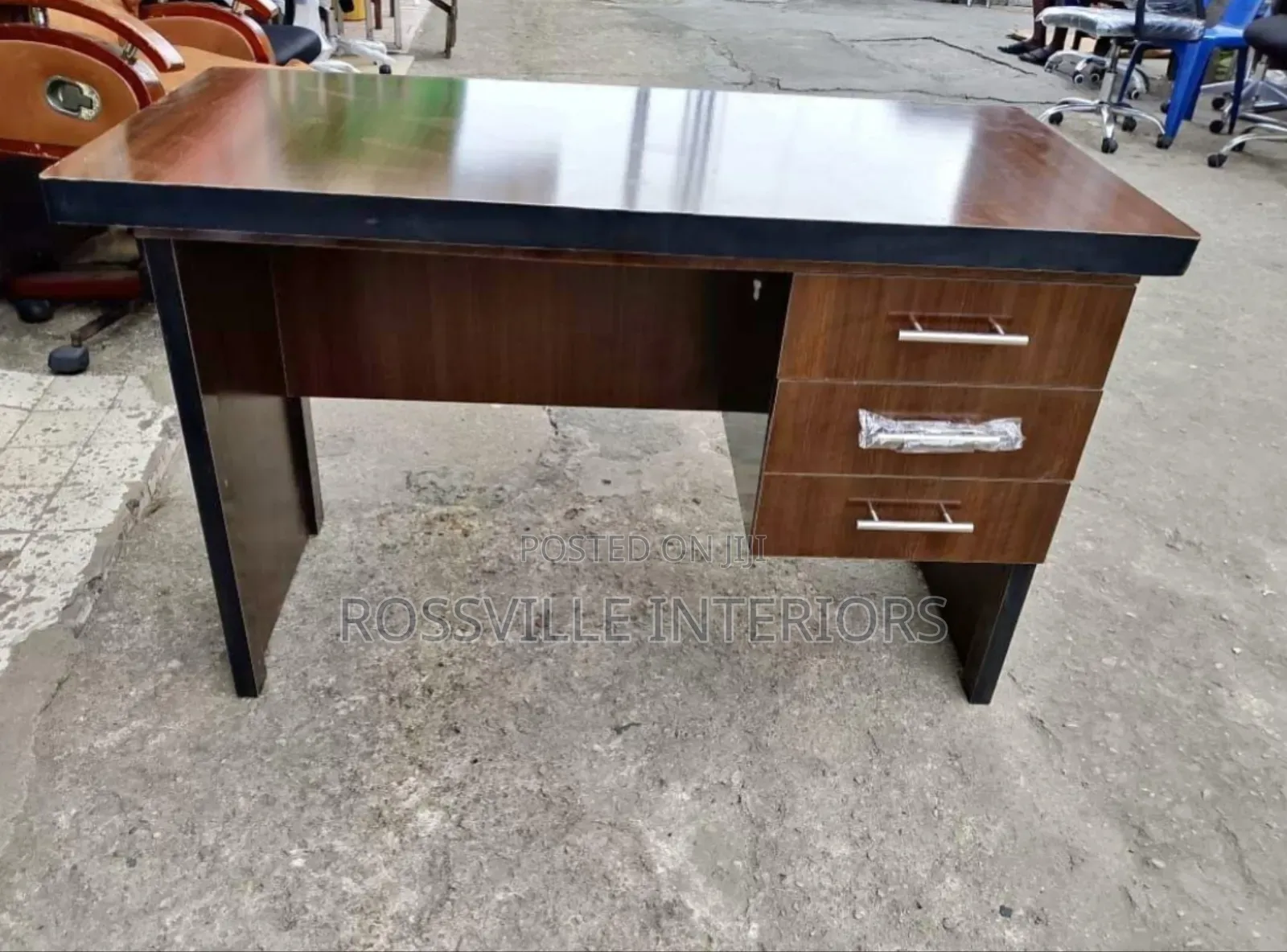 Ceo Office Desk – Premium Quality Wooden Table 1.2m