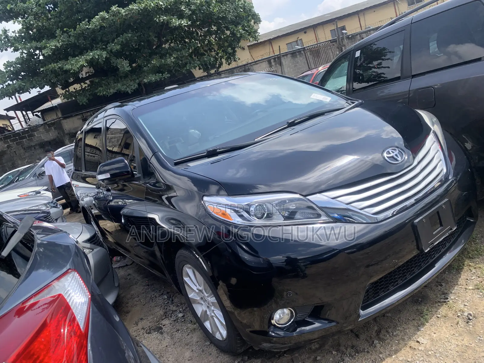 Toyota Sienna 2015 Black