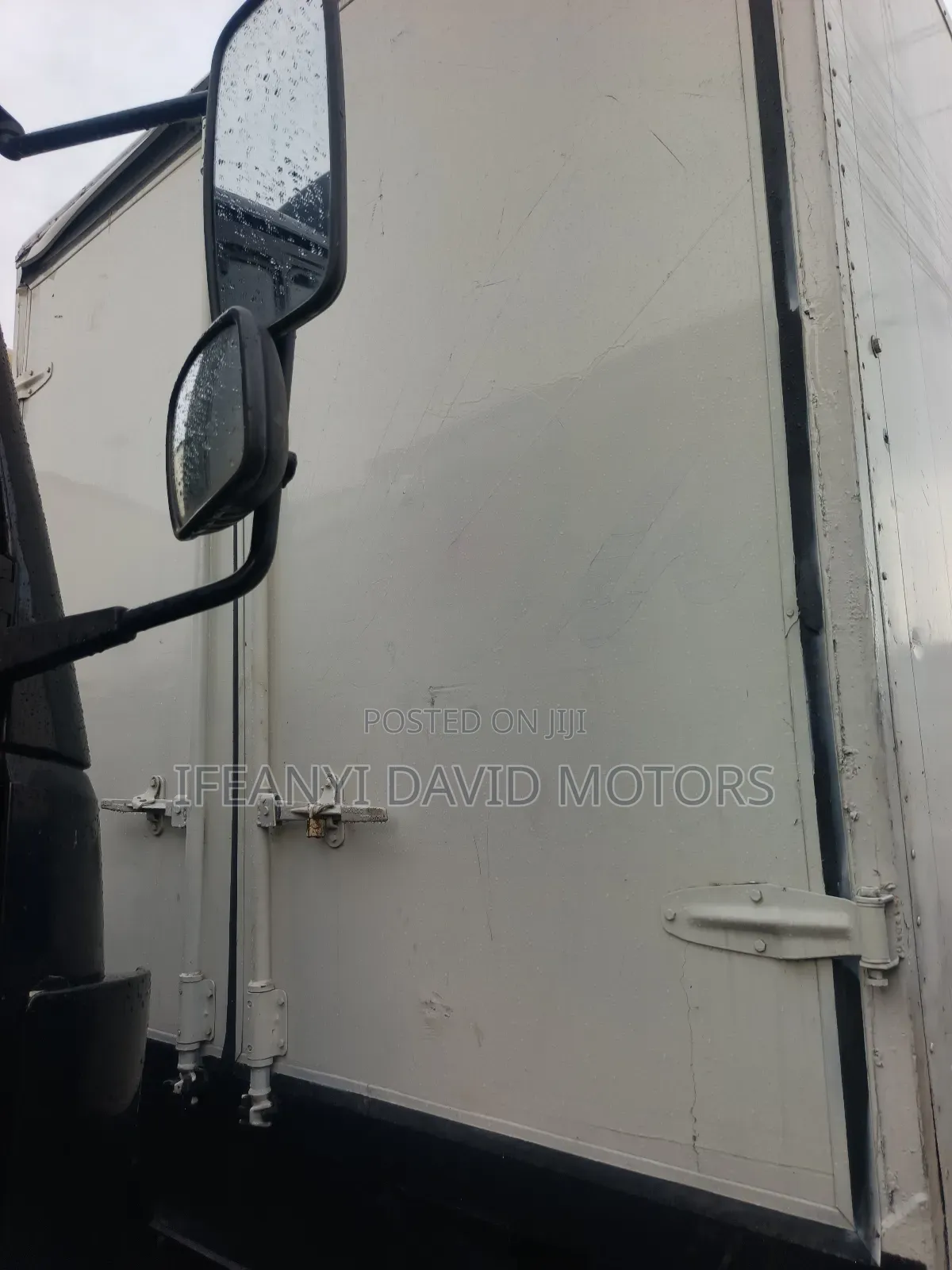 Mercedes Benz 814 Cover Body Tokunbo With Custom Paper